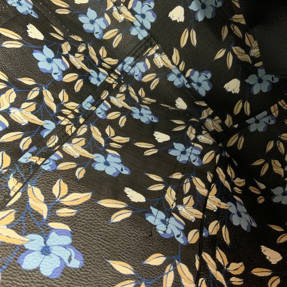 Steve Madden Large Hobo Tote - Picture 8 of 8